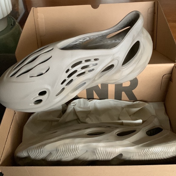 Yeezy Foam Runner “Stone Sage” Size 12 - Picture 2 of 4